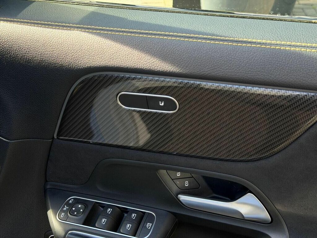 Mercedes-Benz GLA Class Gla 180 Amg Line Premium  #30