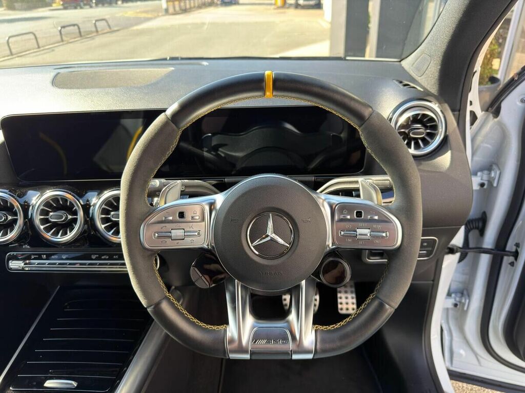 Mercedes-Benz GLA Class Gla 180 Amg Line Premium  #22