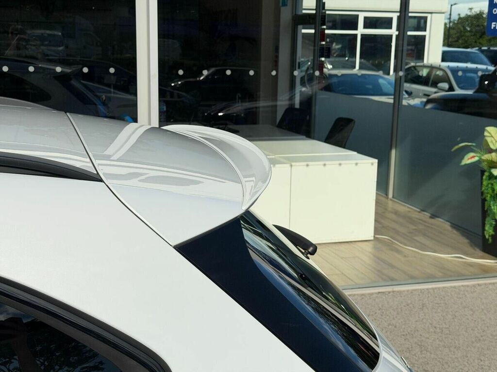 Mercedes-Benz GLA Class Gla 180 Amg Line Premium  #59