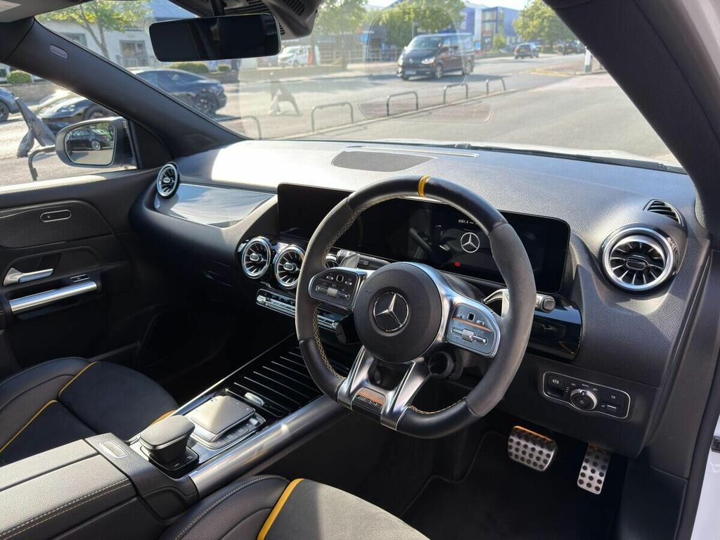 Mercedes-Benz GLA Class Gla 180 Amg Line Premium  #11