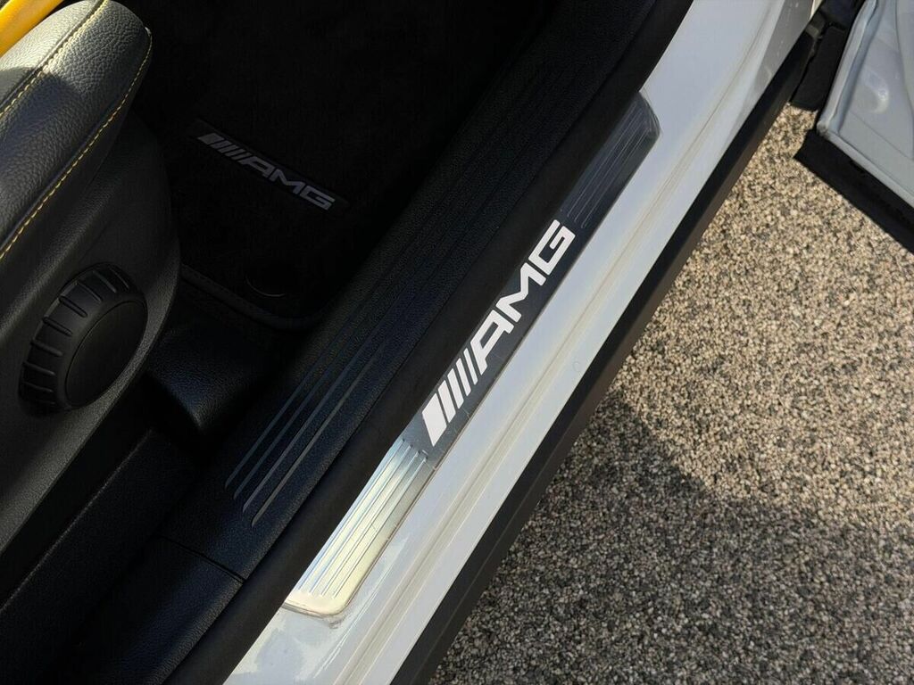 Mercedes-Benz GLA Class Gla 180 Amg Line Premium  #32