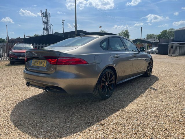 Jaguar XF 3.0D V6 S Euro 6 S S OV17UKZ Silver #6