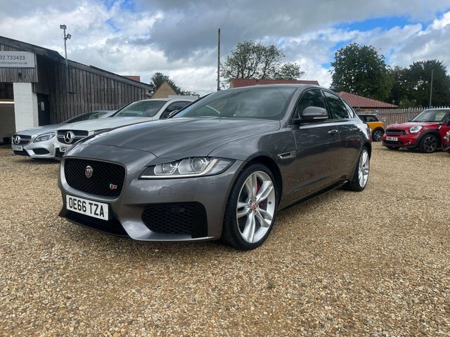 Jaguar XF 3.0D V6 S Saloon Euro 6 S S 300 Grey #3