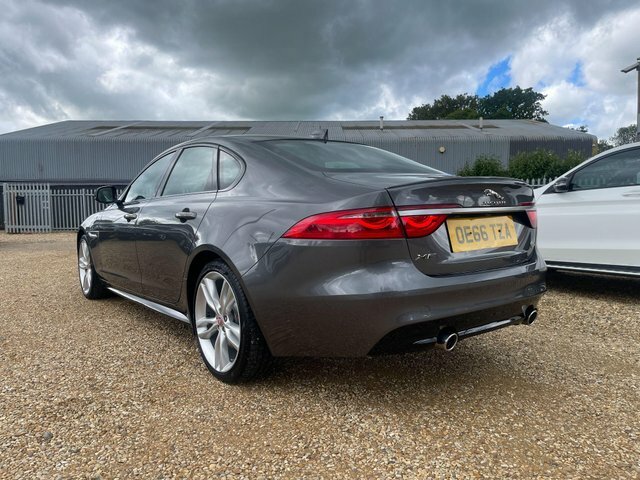 Jaguar XF 3.0D V6 S Saloon Euro 6 S S 300 Grey #4