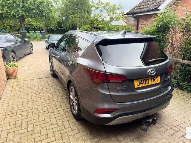 Hyundai Santa Fe 2.2 Crdi Blue Drive Premium Se 4Wd Euro 6 S Silver #3