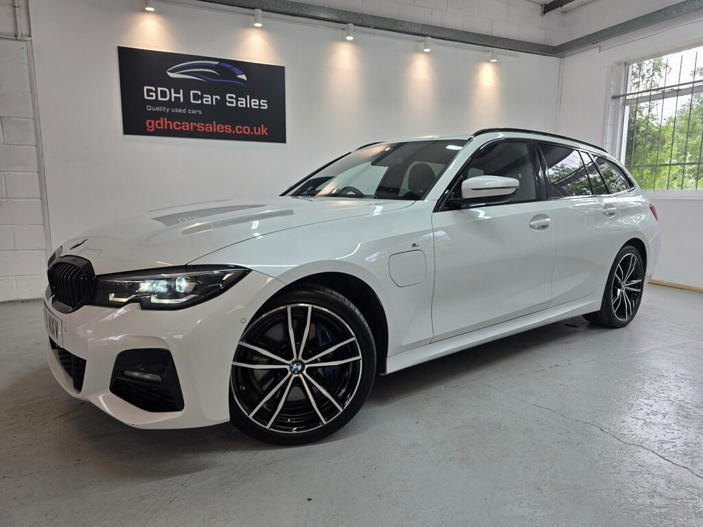 BMW 3 Series 2.0 330E 12Kwh M Sport Touring Plug-in White