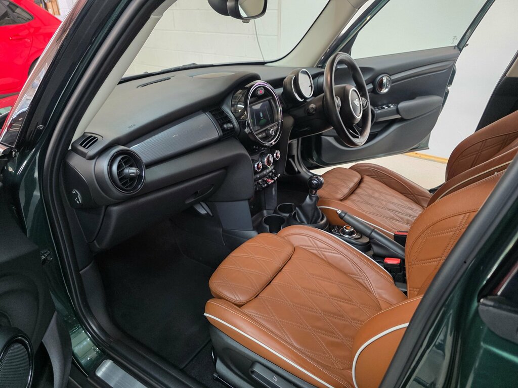 Mini Hatch 1.5 Cooper Gpf Hatchback Euro 6 MV68AUY Green #2