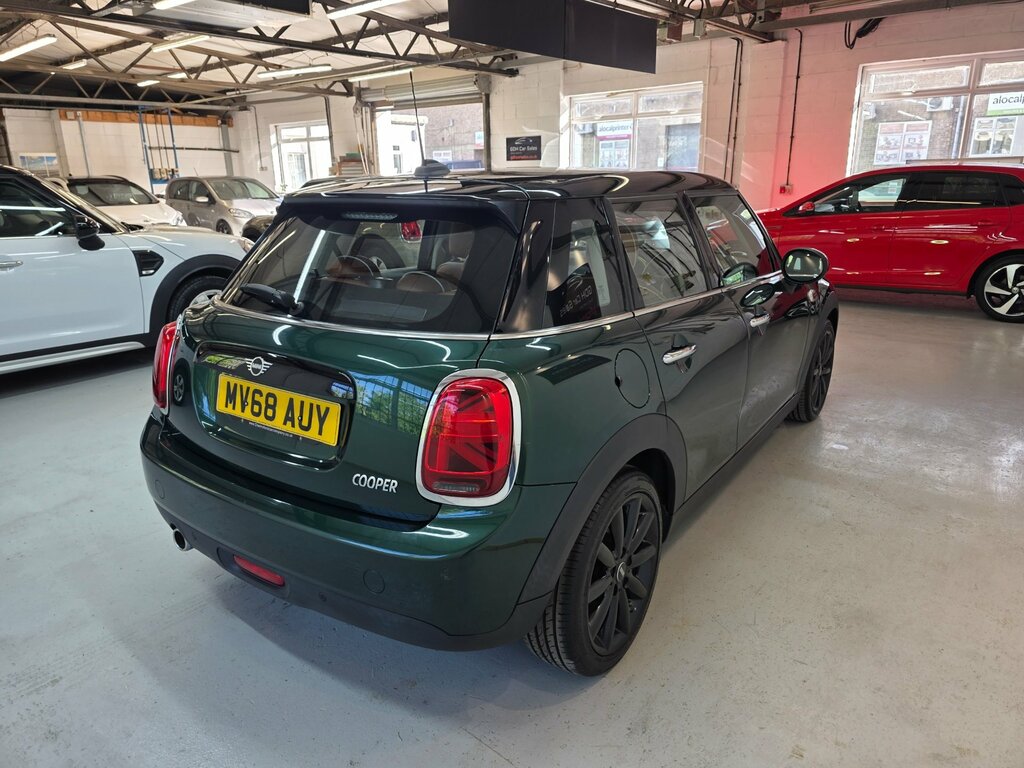 Mini Hatch 1.5 Cooper Gpf Hatchback Euro 6 MV68AUY Green #5