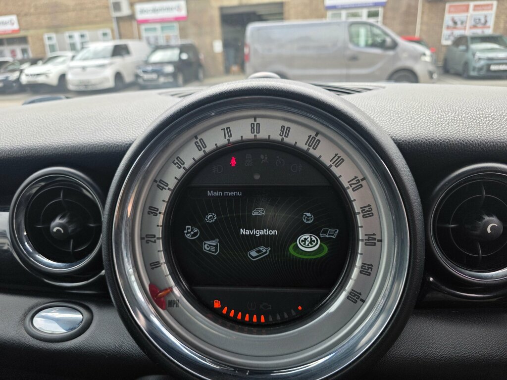 Mini Clubman Cooper S White #27