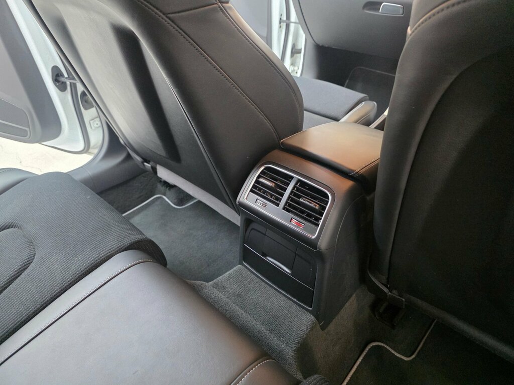 Audi A4 Avant Avant 2.0 Tdi Ultra Se Technik Estate M Blue #31