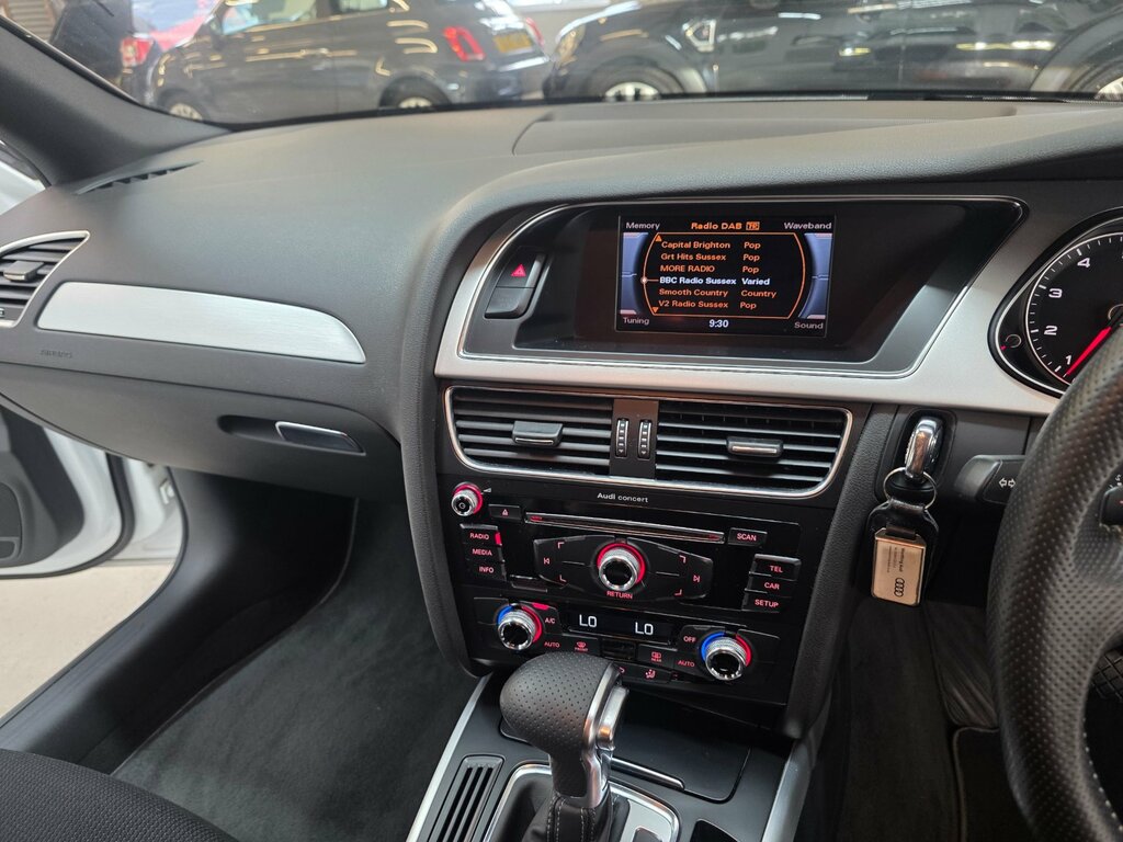 Audi A4 Avant Avant 2.0 Tdi Ultra Se Technik Estate M Blue #34