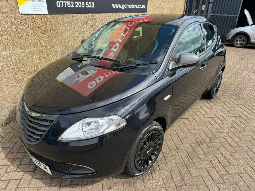 Chrysler Ypsilon Hatchback 1.2 Silver Euro 6 201564 
