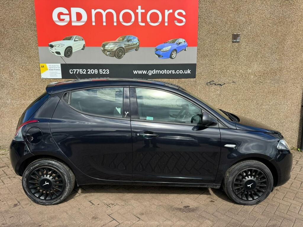 Chrysler Ypsilon 1.2 Silver Euro 6 SD64UFM #5