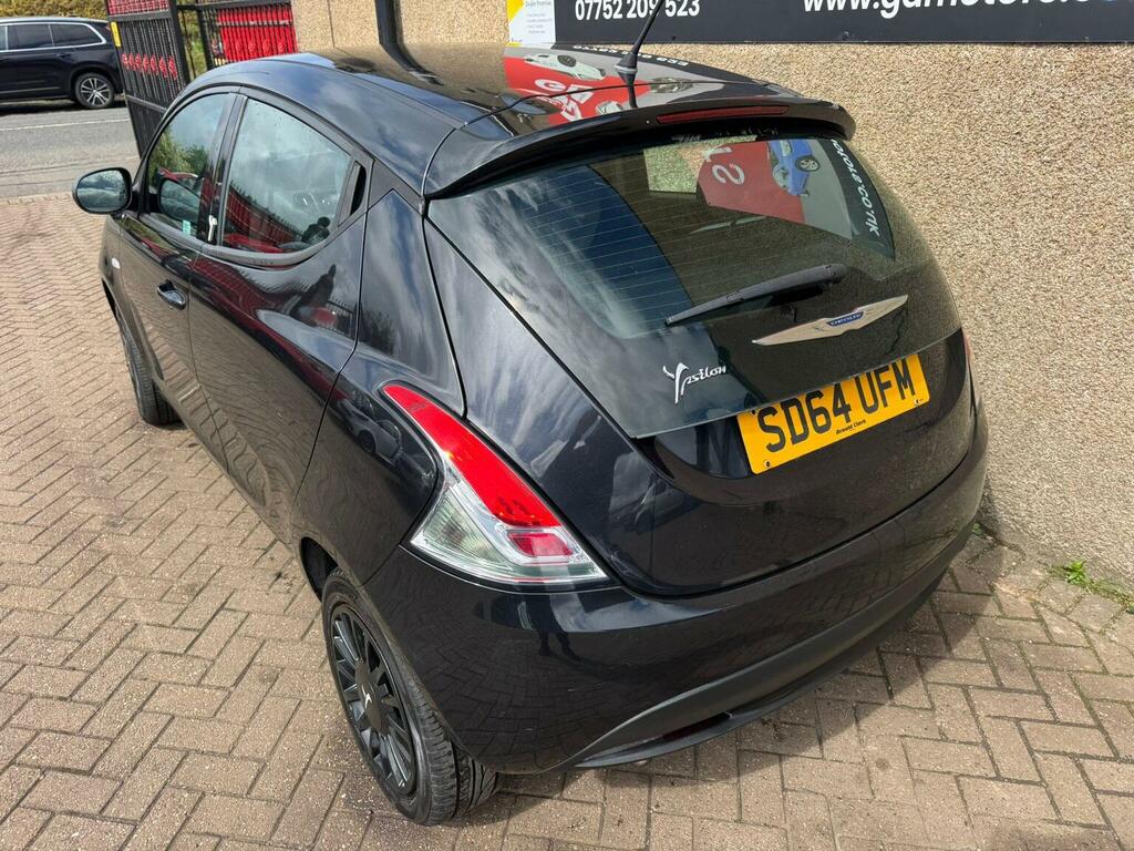 Chrysler Ypsilon Black #27