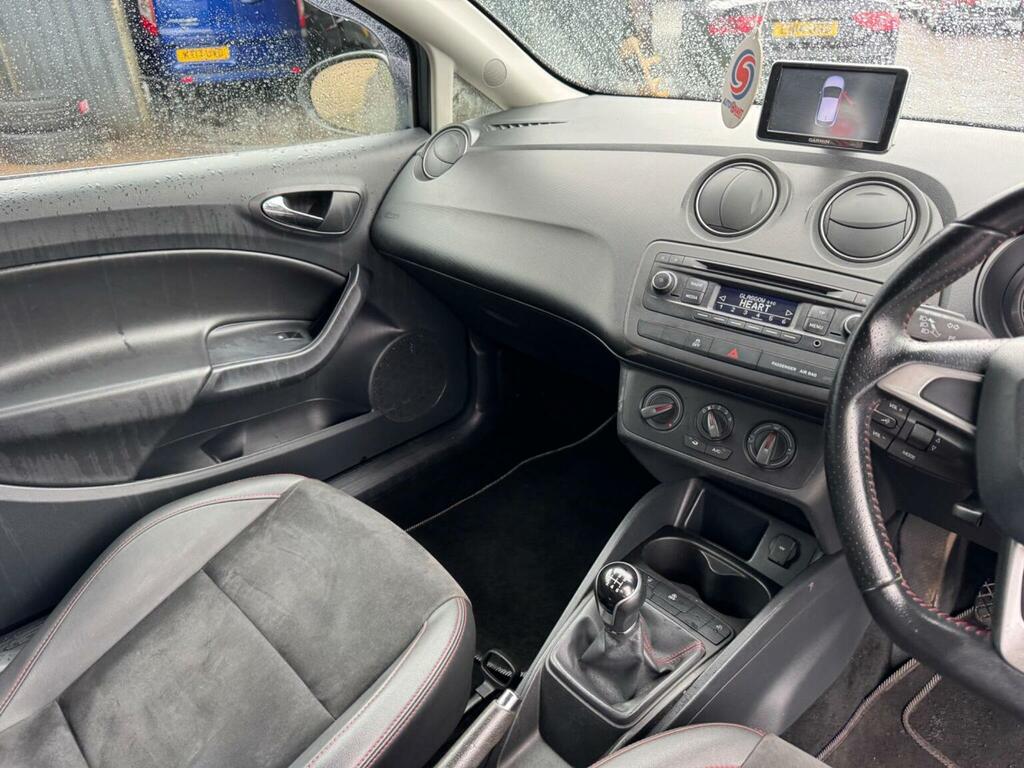 Seat Ibiza 1.4 Tsi Act Fr Black Red #13