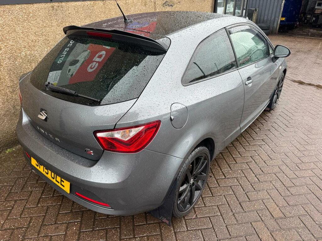 Seat Ibiza 1.4 Tsi Act Fr Black Red #18