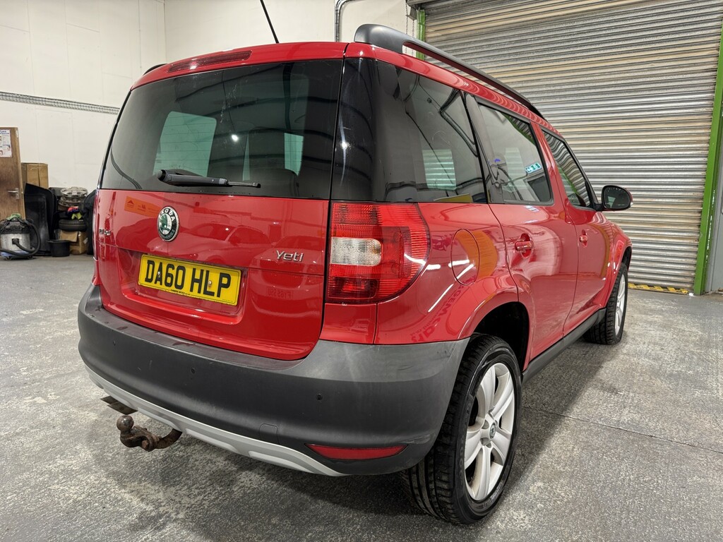 Skoda Yeti Suv 2.0 Tdi Se 201060 Red #5