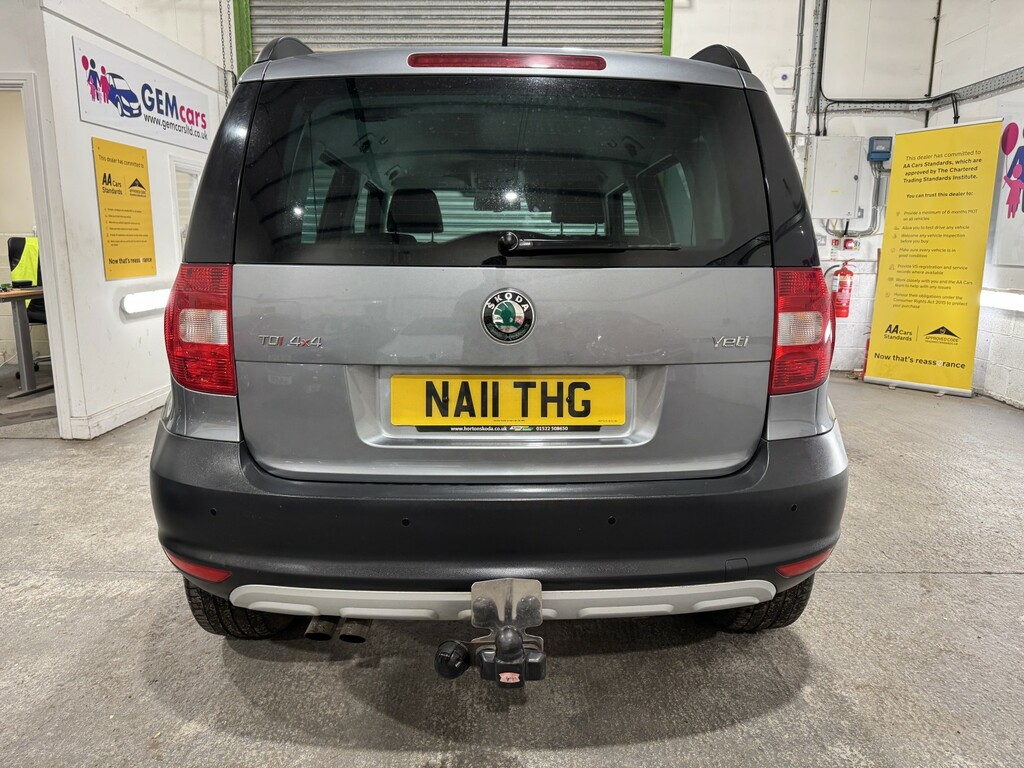 Skoda Yeti Suv 2.0 Tdi Elegance 201111 Grey #6