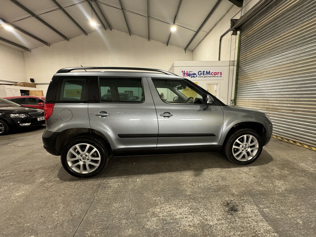 Skoda Yeti Suv 2.0 Tdi Elegance 201111 Grey #4
