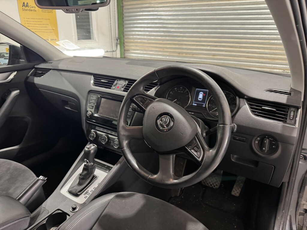 Skoda Octavia 1.4 Tsi Elegance Grey #4