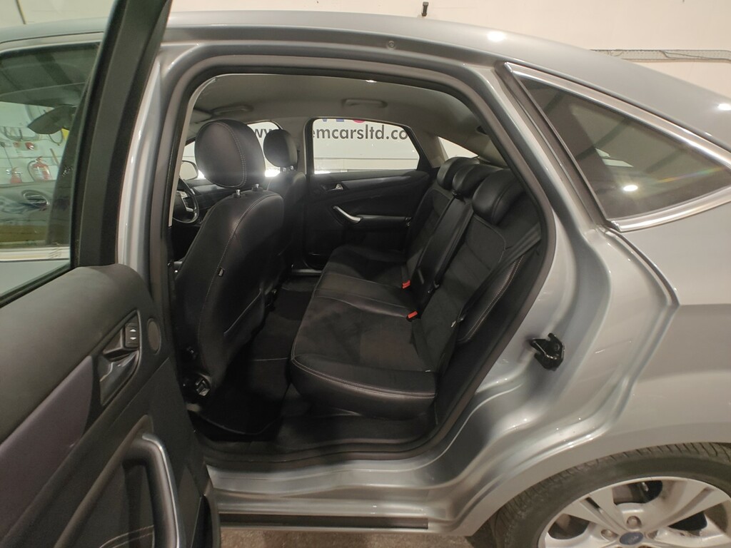 Ford Mondeo 1.6 Edge Tdci Black #27