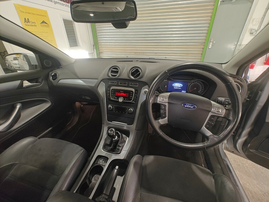Ford Mondeo 1.6 Edge Tdci Black #35
