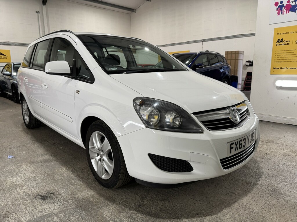 Vauxhall Zafira 1.6 16V Exclusiv White #3