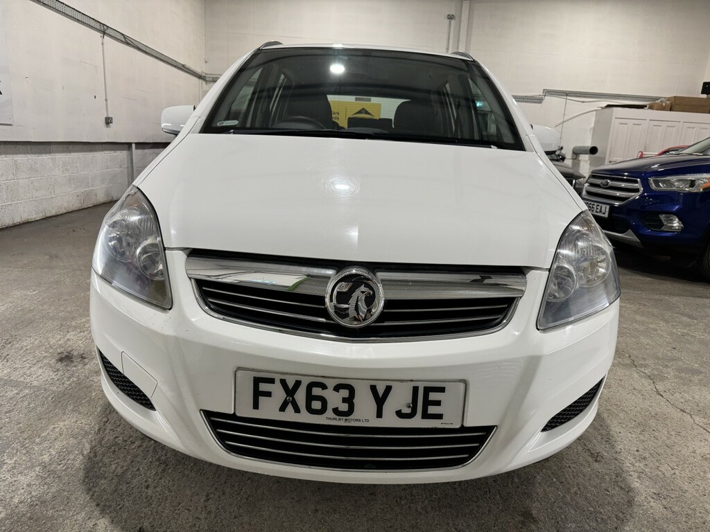 Vauxhall Zafira 1.6 Design Sat Nav Red #31