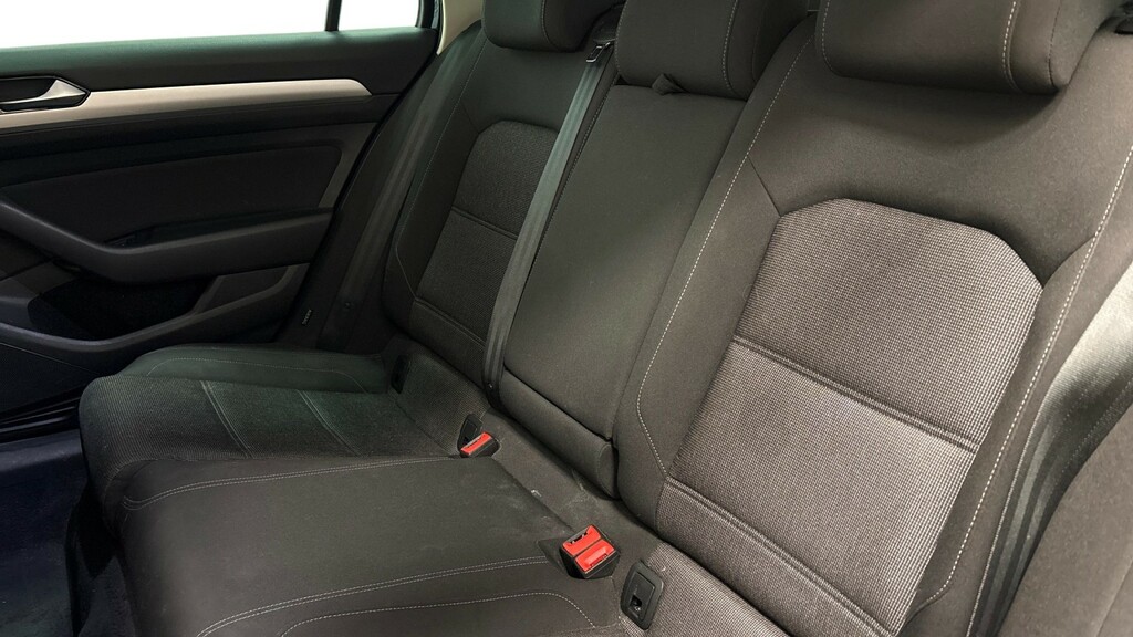Volkswagen Passat 2.0 Tdi Se Business Blue #5