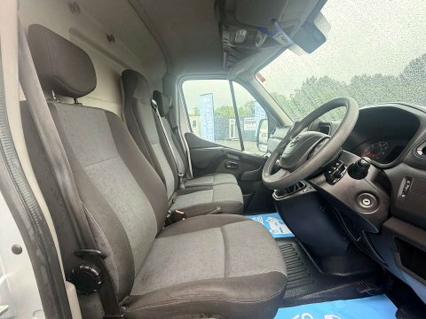 Nissan InterStar Dci Tekna L2h2 White #10