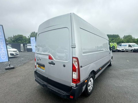 Nissan InterStar Dci Tekna L2h2 White #8