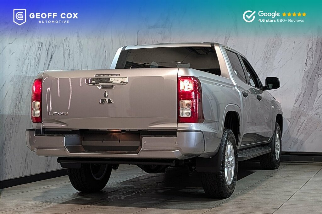 Mitsubishi L200 Titan Silver #2