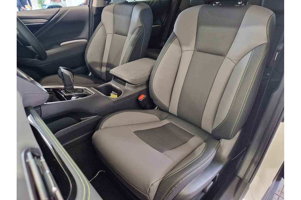 Subaru Outback Touring Brown #11