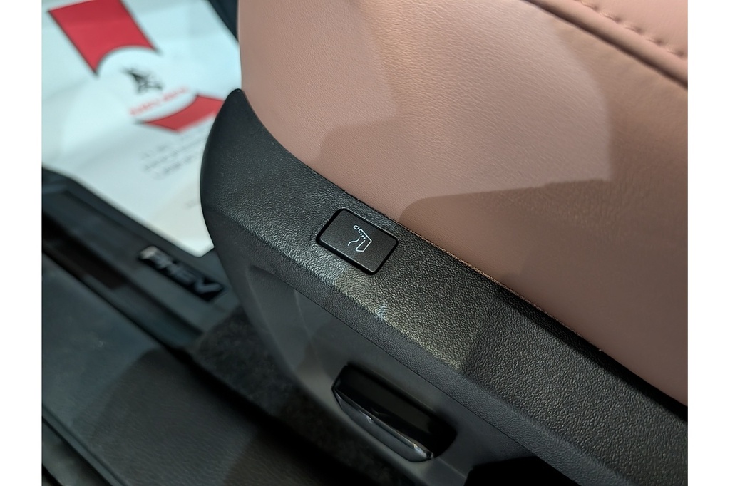 Mitsubishi Outlander Suv Black #11