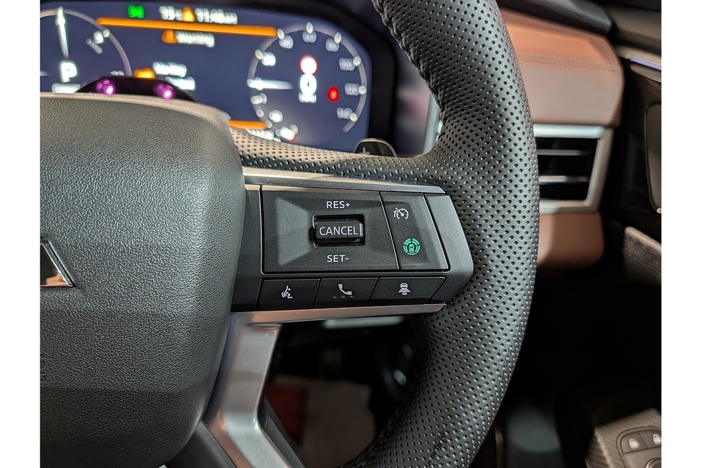 Mitsubishi Outlander Suv Black #38