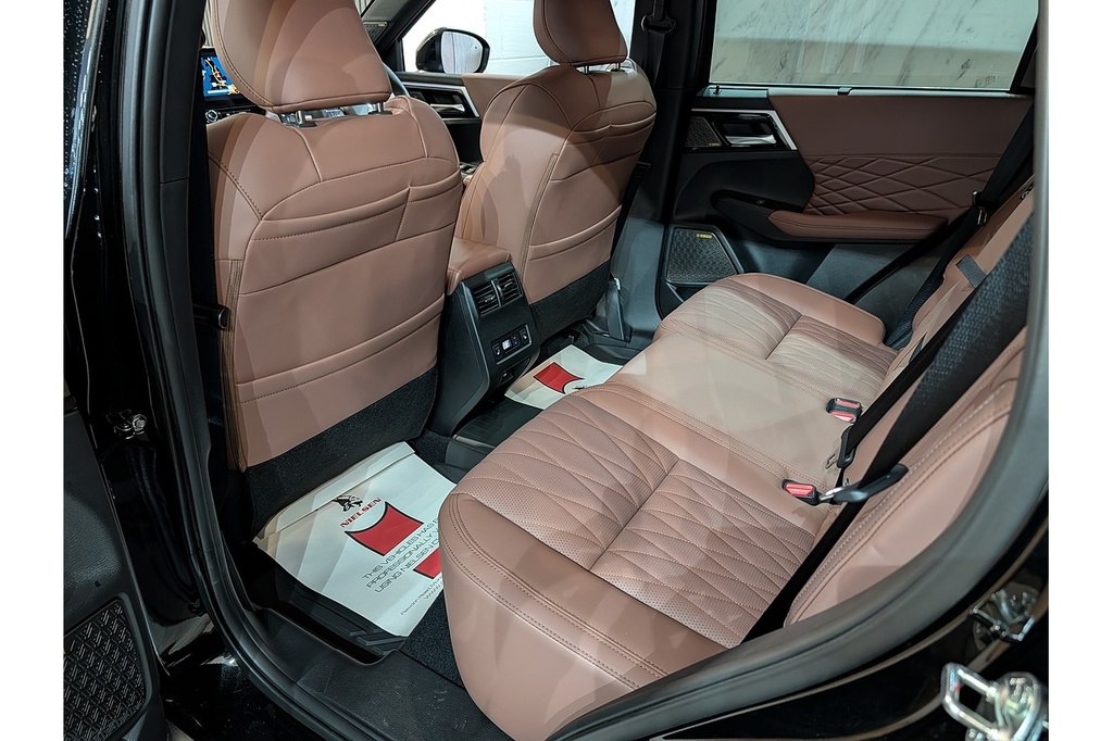 Mitsubishi Outlander Suv Black #46