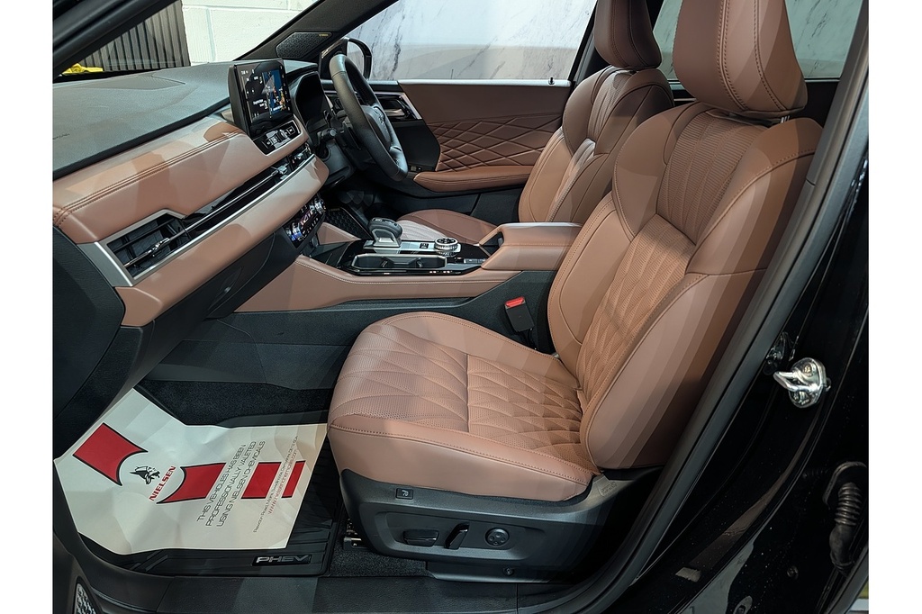 Mitsubishi Outlander Suv Black #42