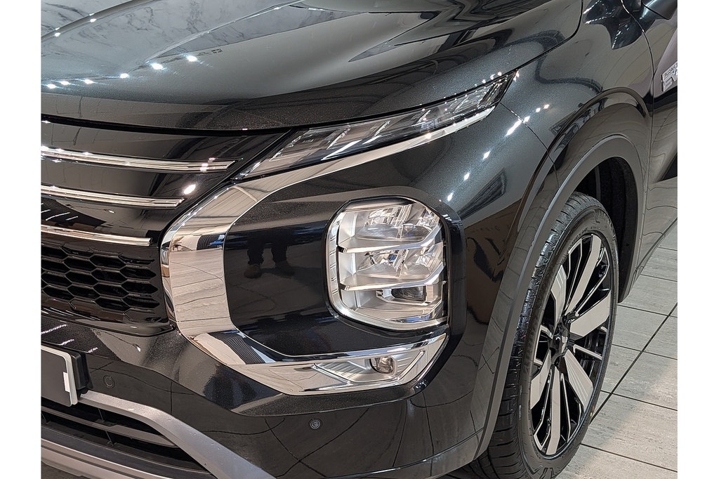 Mitsubishi Outlander Suv Black #14