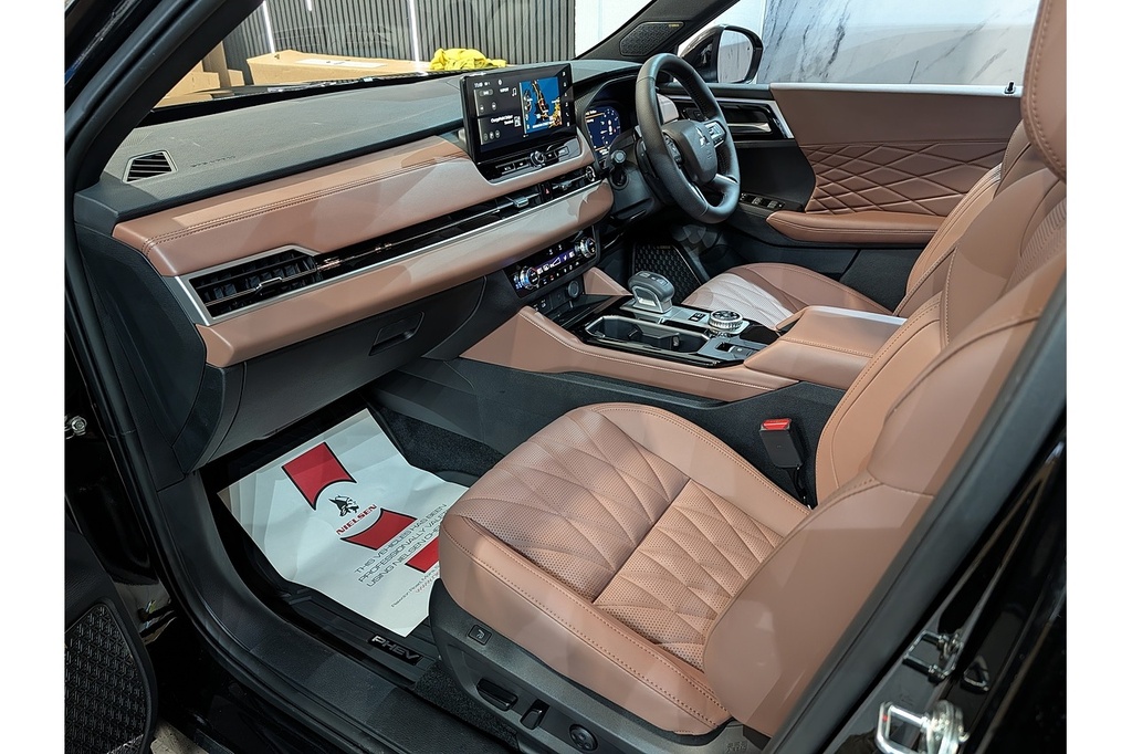 Mitsubishi Outlander Suv Black #41