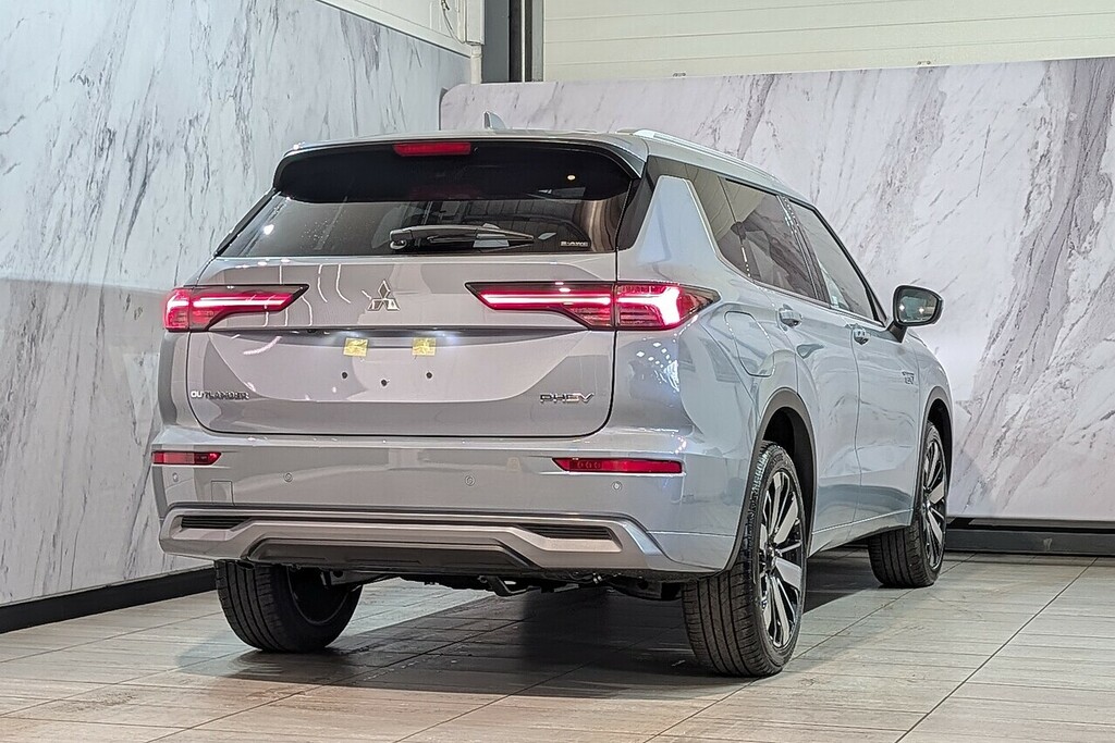 Mitsubishi Outlander Diamond  #2