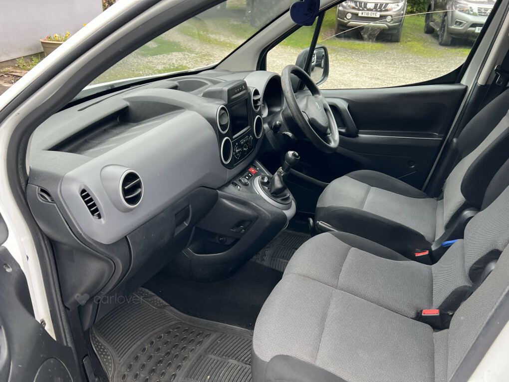 Peugeot Partner Panel Van White #14