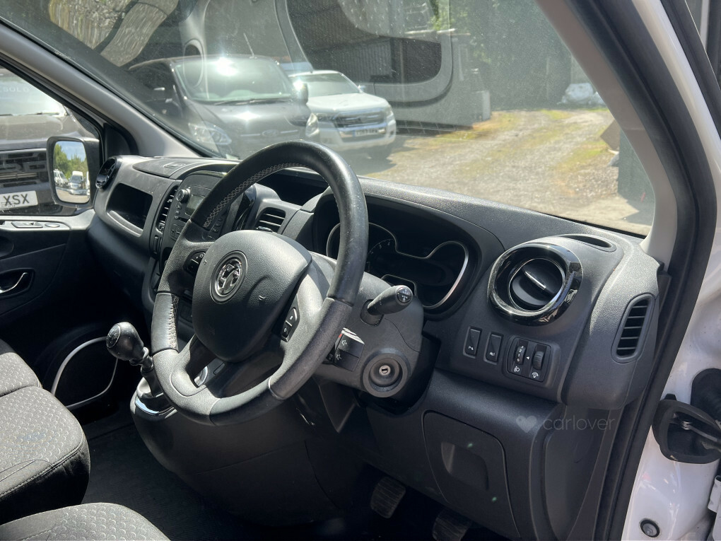 Vauxhall Vivaro 1.6 Cdti 2900 Sportive Panel Van White #21