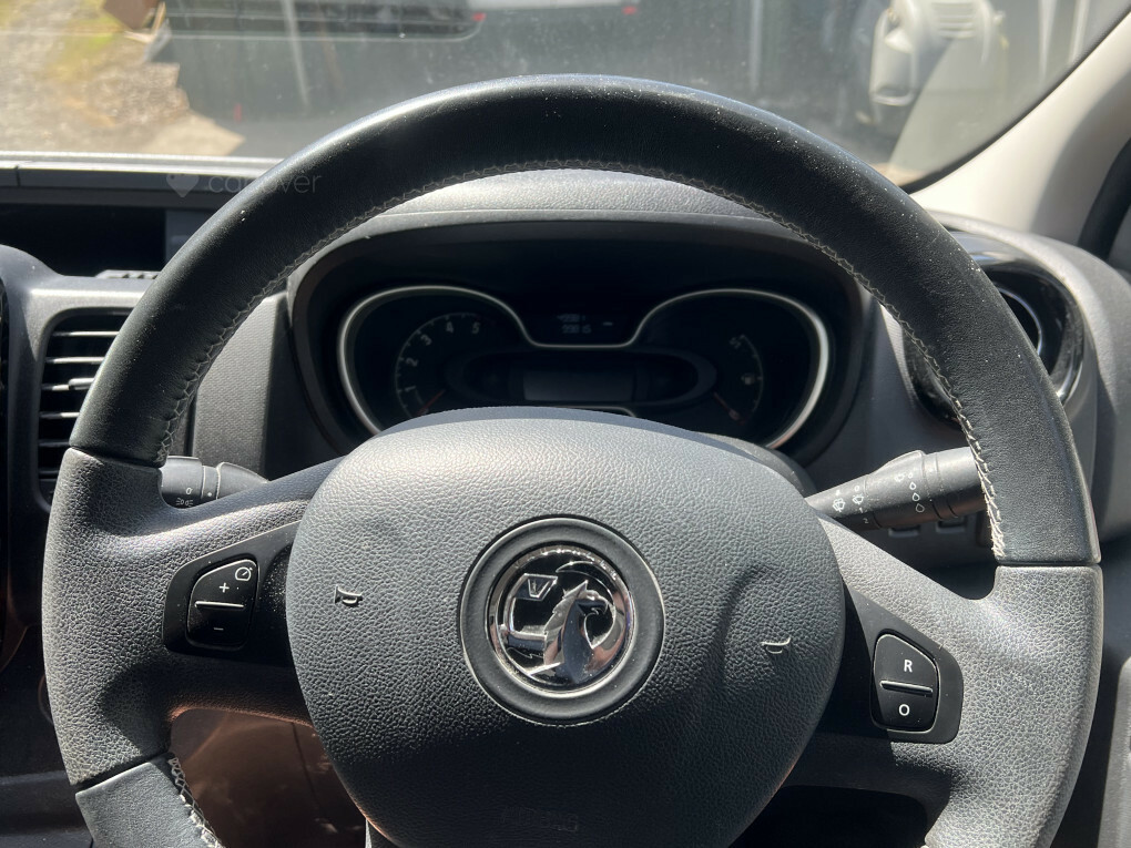 Vauxhall Vivaro 1.6 Cdti 2900 Sportive Panel Van White #24