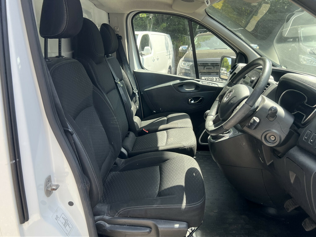 Vauxhall Vivaro 1.6 Cdti 2900 Sportive Panel Van White #20
