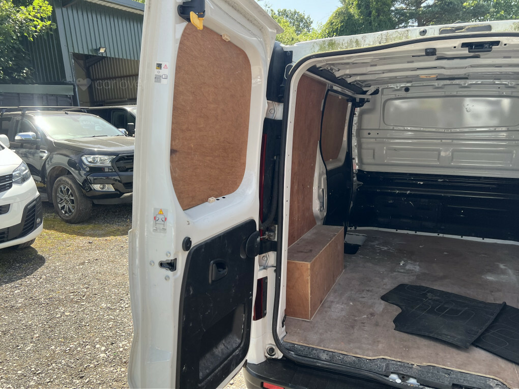 Vauxhall Vivaro 1.6 Cdti 2900 Sportive Panel Van White #8