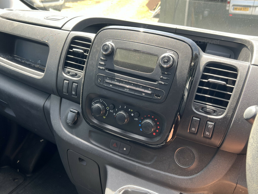 Vauxhall Vivaro 1.6 Cdti 2900 Sportive Panel Van White #23