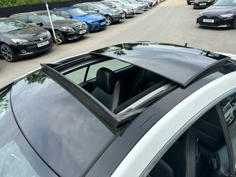 Mercedes-Benz E Class E200 Cgi Blueff HN63ZLX #4