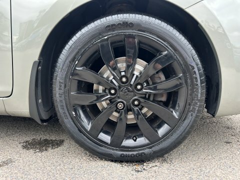 Kia Carens Mpv Silver #52