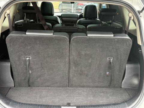 Kia Carens Mpv Silver #16