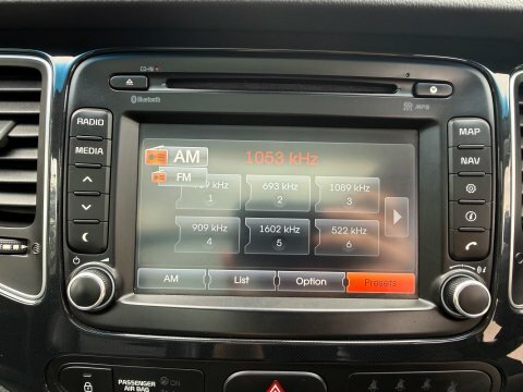 Kia Carens Mpv Silver #41
